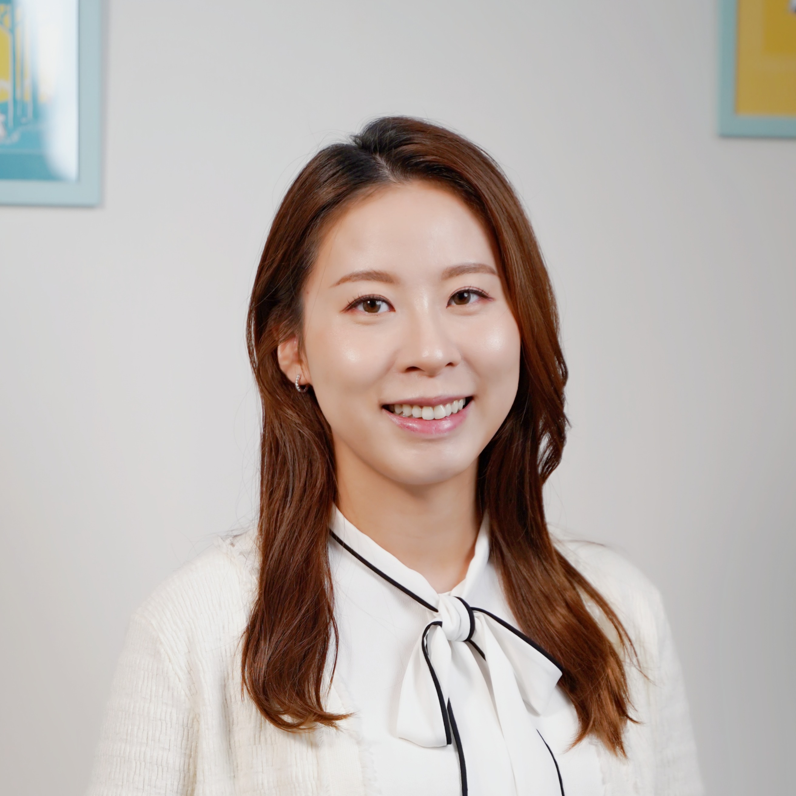 譚嘉宜女士